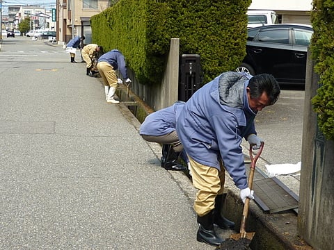 どろあげ中