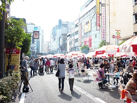 片町ホコ天へ〜たくさんの人達だぁ